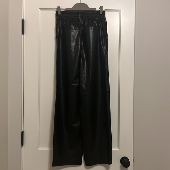 NWT BlankNYC faux leather pants, size 28 - Picture 2 of 3